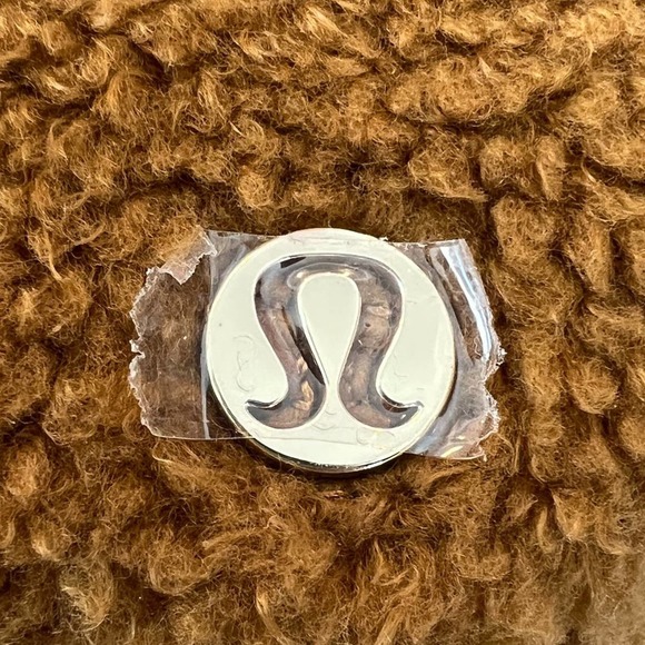 NWT Burnt Caramel Sherpa Fleece Everywhere Belt Bag lululemon - Picture 4 of 10